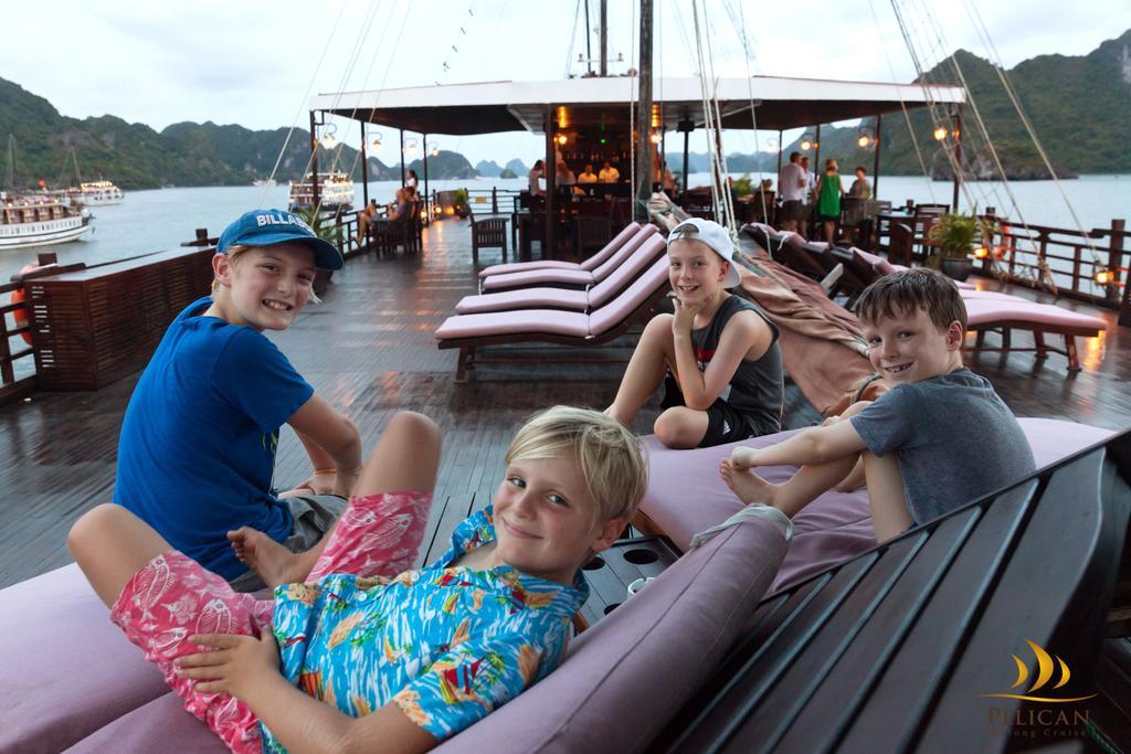 Pelican Classic Cruise Халонг Экстерьер фото