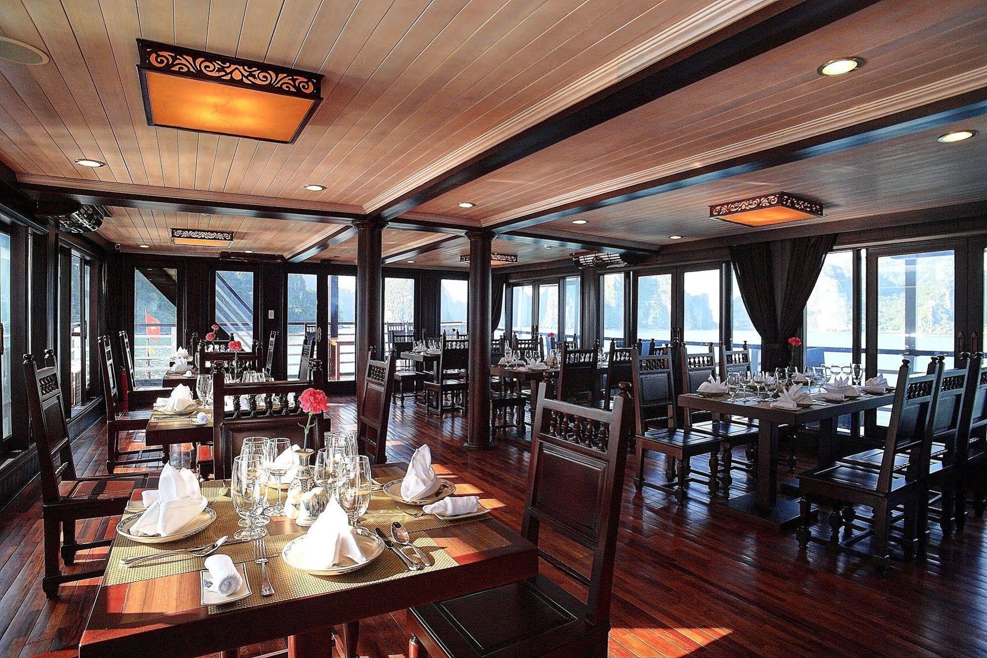 Pelican Classic Cruise Халонг Экстерьер фото